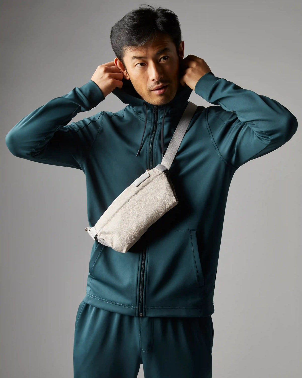 [OFFLINE] Bellroy Sling Mini -- Saltbush