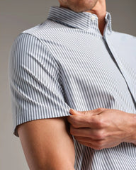 Commuter Short Sleeve Button Down -- Gray Linen Wide Stripe